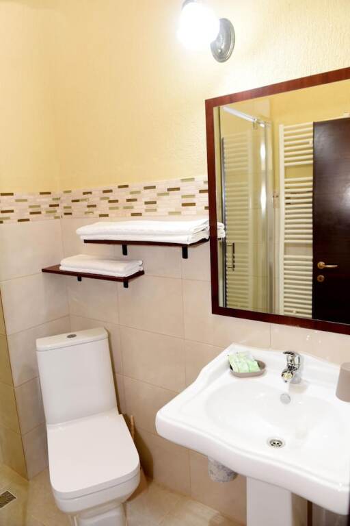Hotel Gema - 786