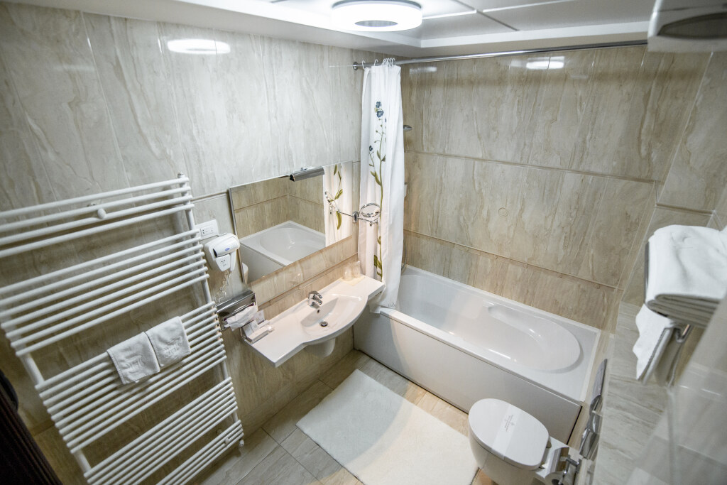 Hotel Golden House - 581