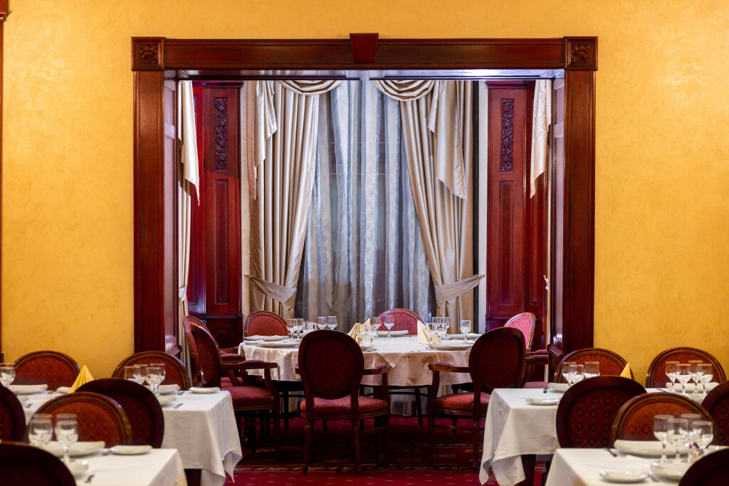 Hotel Golden House - 320