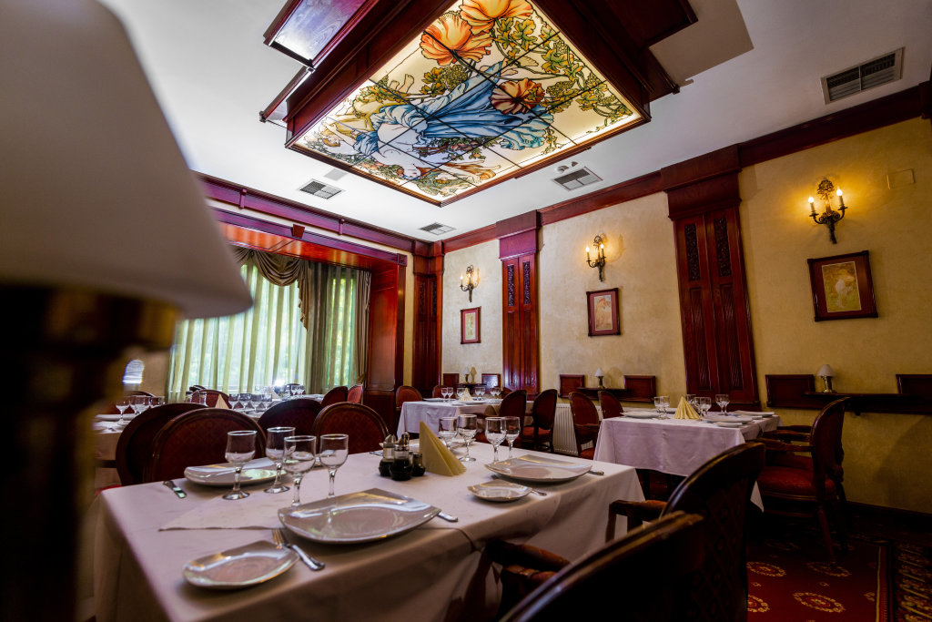 Hotel Golden House - 885