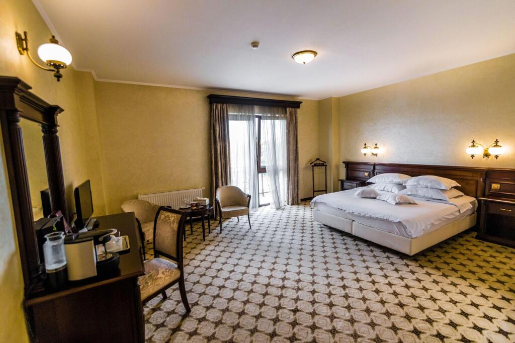 Hotel Golden House - 383