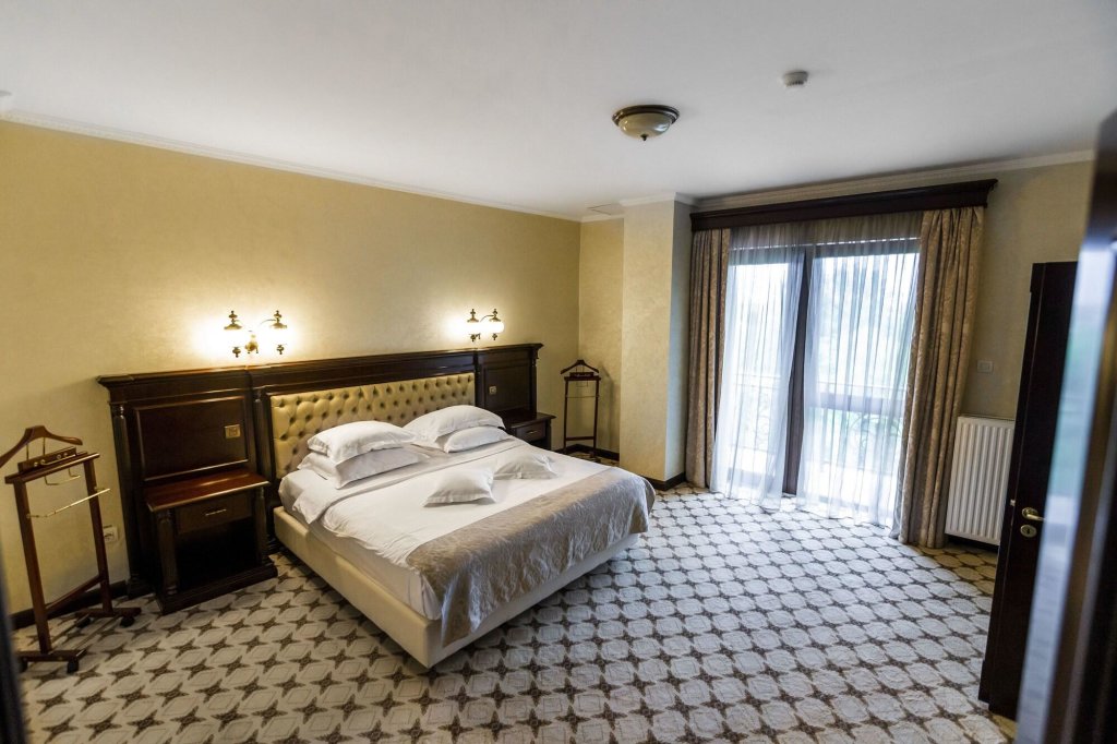 Hotel Golden House - 180