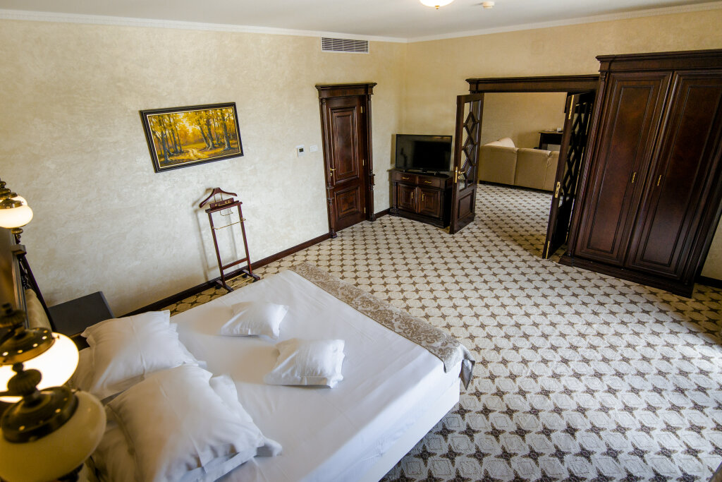 Hotel Golden House - 172