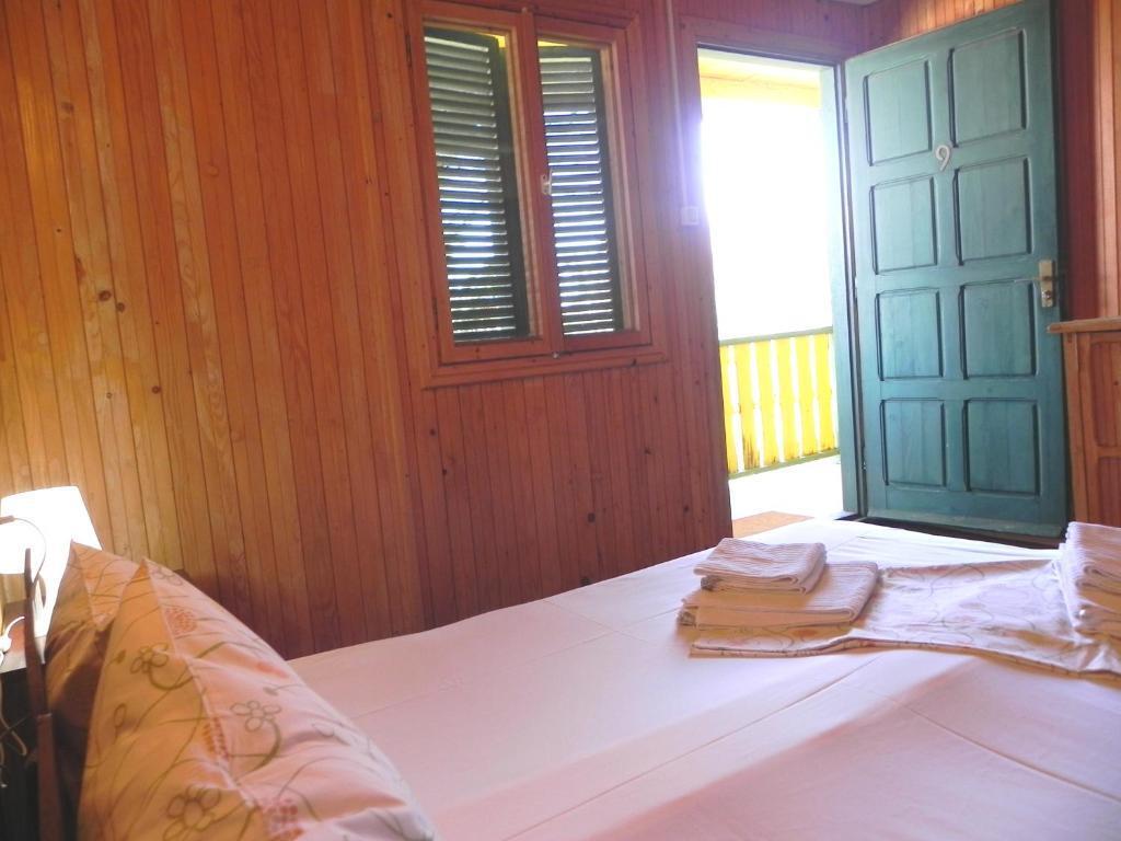 Hotel Golden Sea - 857