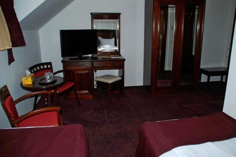 Hotel Hanul Domnesc - 473