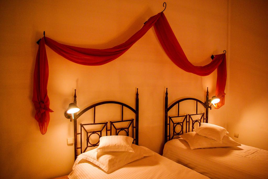 Hotel Hanul Fullton - 853