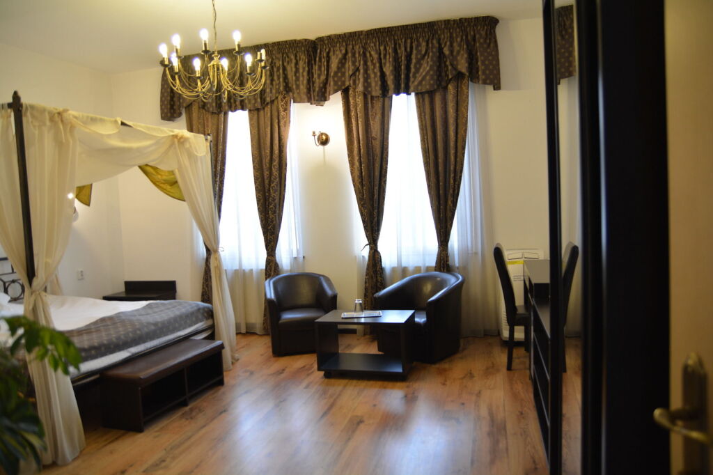 Hotel Hanul Fullton - 973