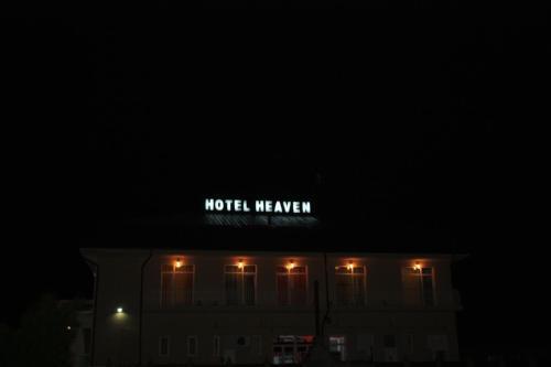 Hotel Heaven - 282