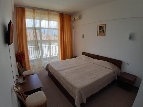 Hotel Heaven - 150