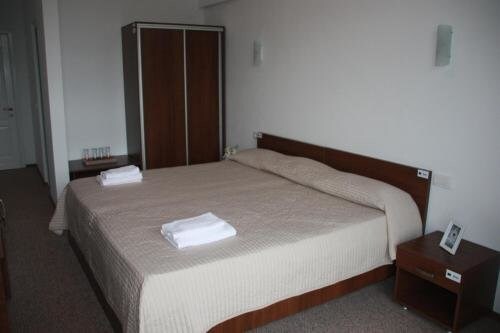 Hotel Heaven - 862
