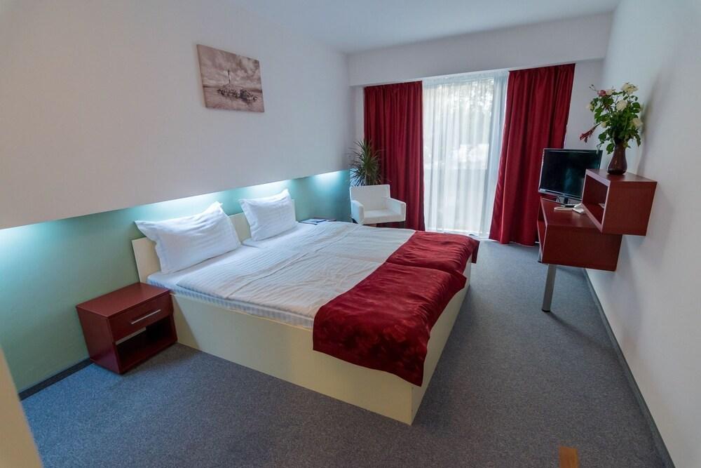 Hotel Hefaistos Mamaia - 677