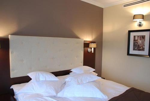 Helen Hotel - 443