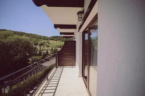 Helen Hotel - 211