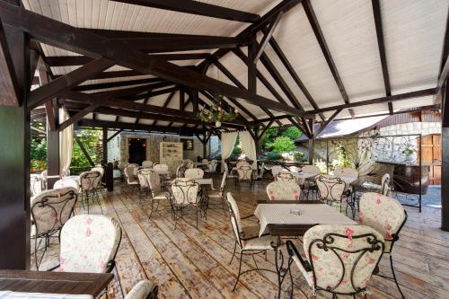 Helen Hotel - 552