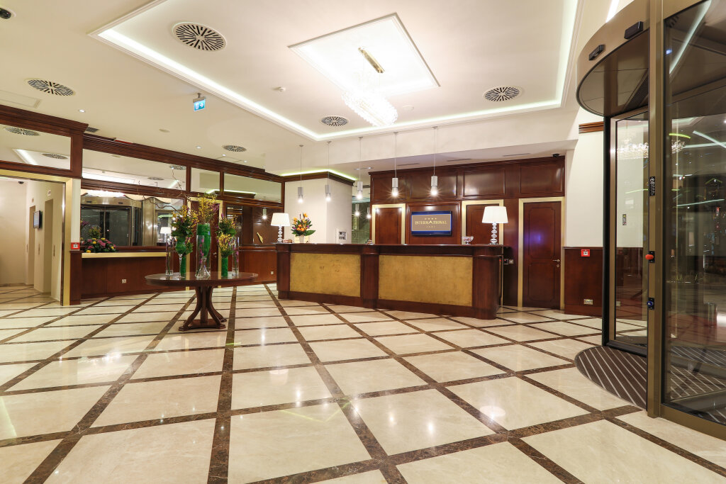 International Iasi Hotel - 372
