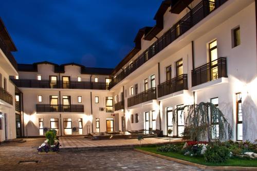 Hotel King - 808