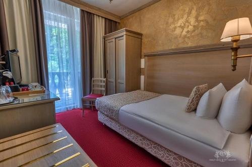 Hotel Lacu Rosu - 933