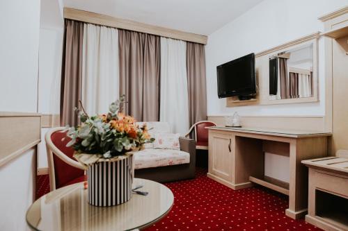 Hotel Lacu Rosu - 592