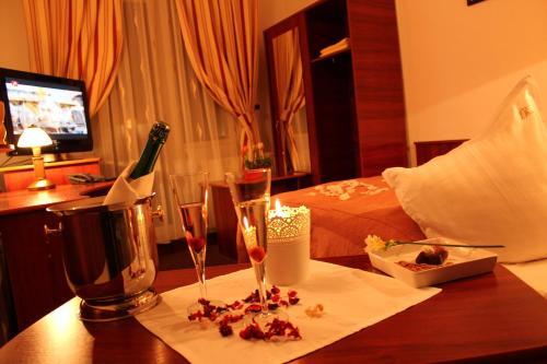 Hotel Lacu Rosu - 813