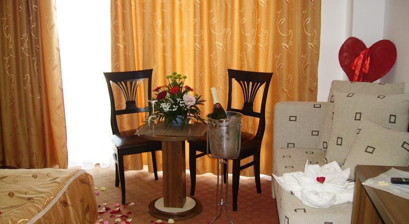 Hotel Laguna - 749