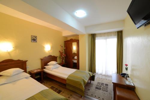 Hotel Lucy Star - 324