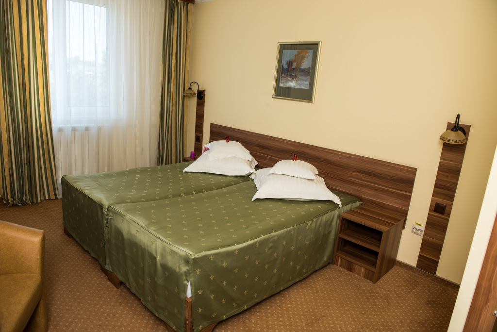Hotel Lyra - 385