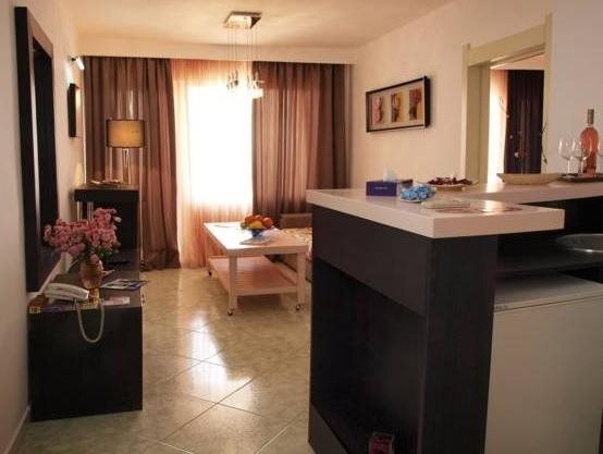 Majestic Mamaia - 650