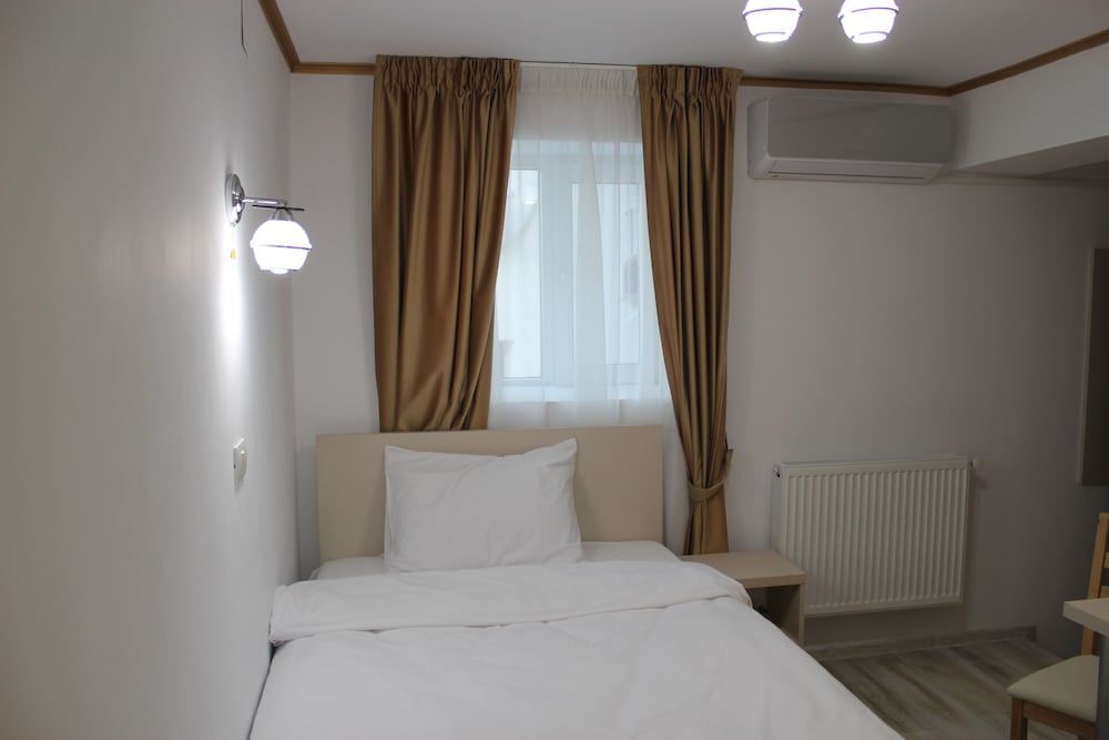 Hotel Marina SRL - 381