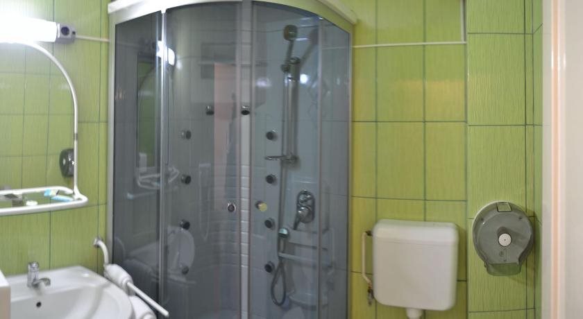 Hotel Marion - Pădurea Rotundă*** - 727