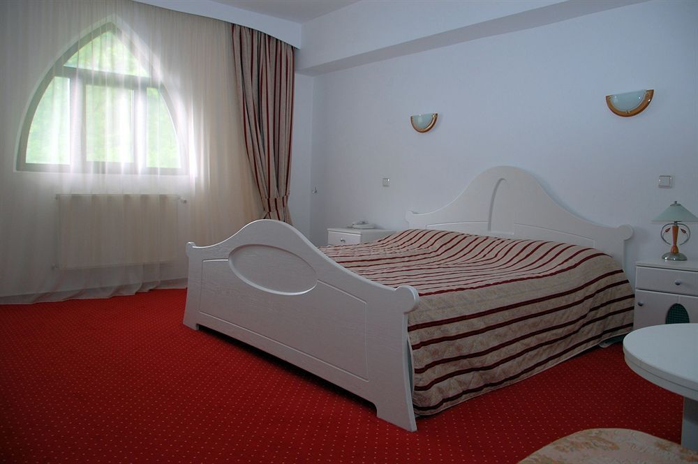 Hotel Marion - Pădurea Rotundă*** - 13