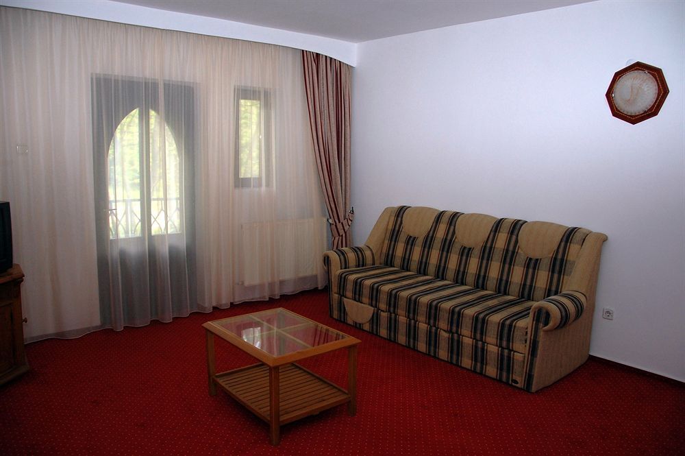 Hotel Marion - Pădurea Rotundă*** - 523