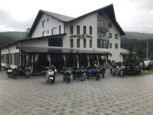 Hotel Maryo Ema - 942