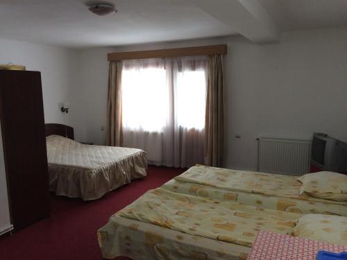 Suru Hotel & Restaurant - 66