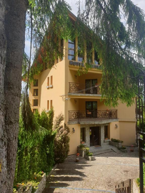 Hotel Meitner - 434
