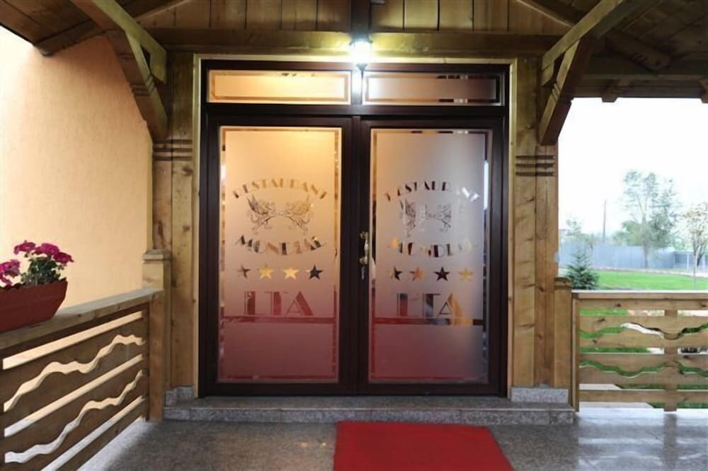 Hotel Mondial - 145