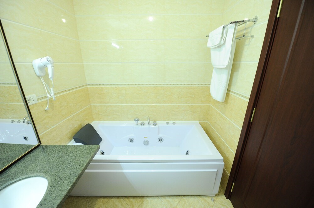Hotel Mondial - 111