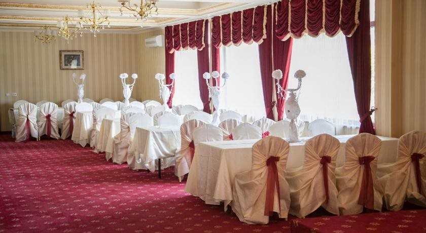 Hotel Mondial - 689