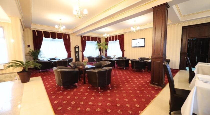 Hotel Mondial - 674