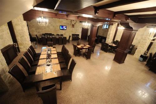 Hotel Mondial - 582
