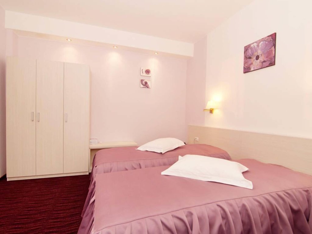 Hotel Nevis Wellness and Spa - 729