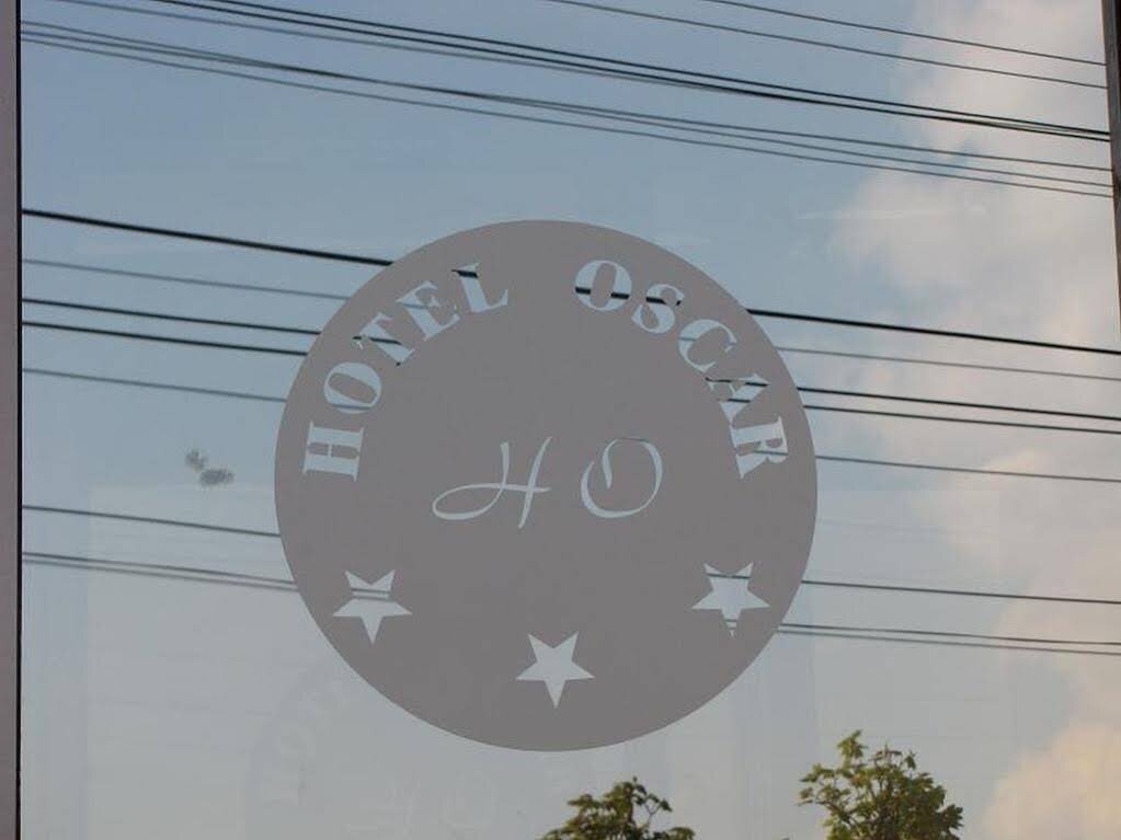 Hotel Oscar - 381