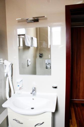 Hotel Papion - 705