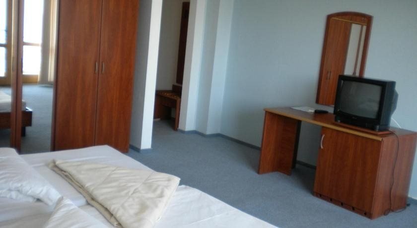 Hotel Philoxenia - 940