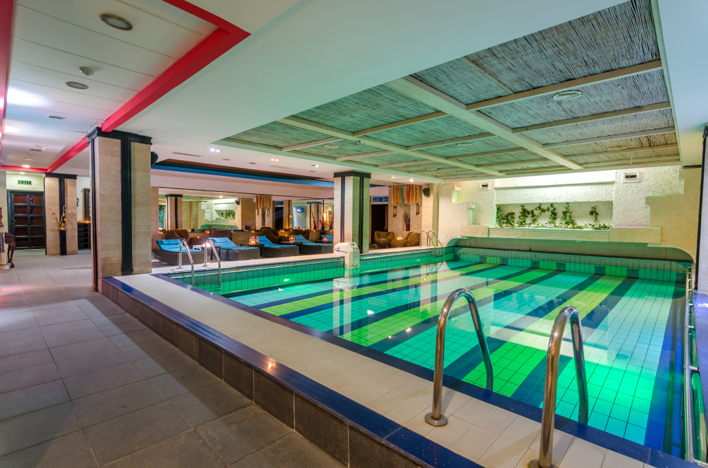 Hotel Phoenicia Express - 450