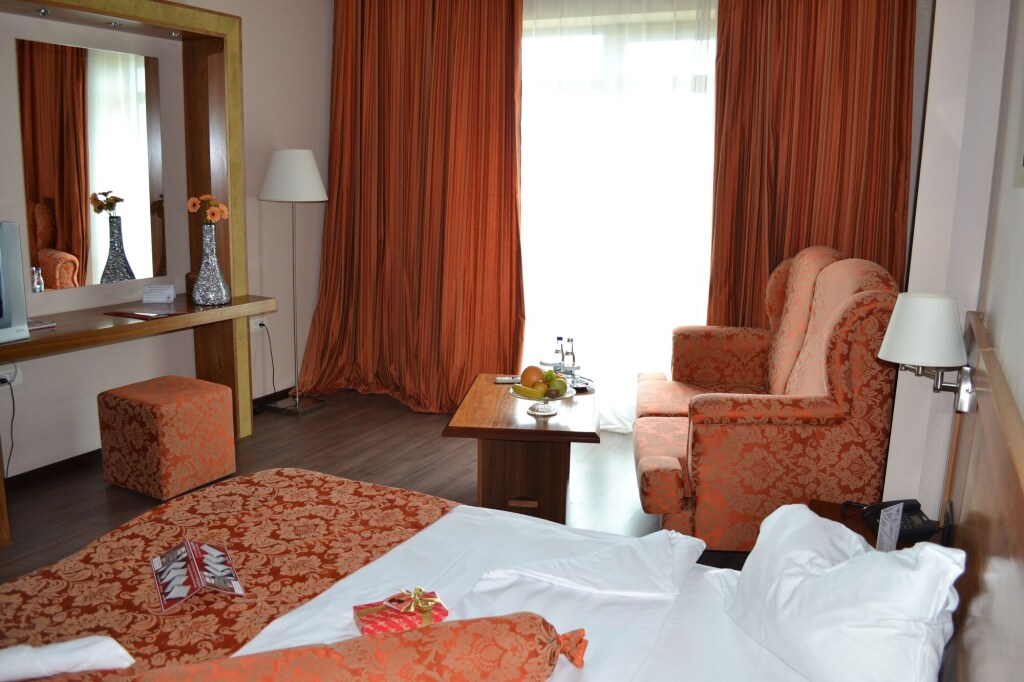 Hotel Phoenicia Express - 957