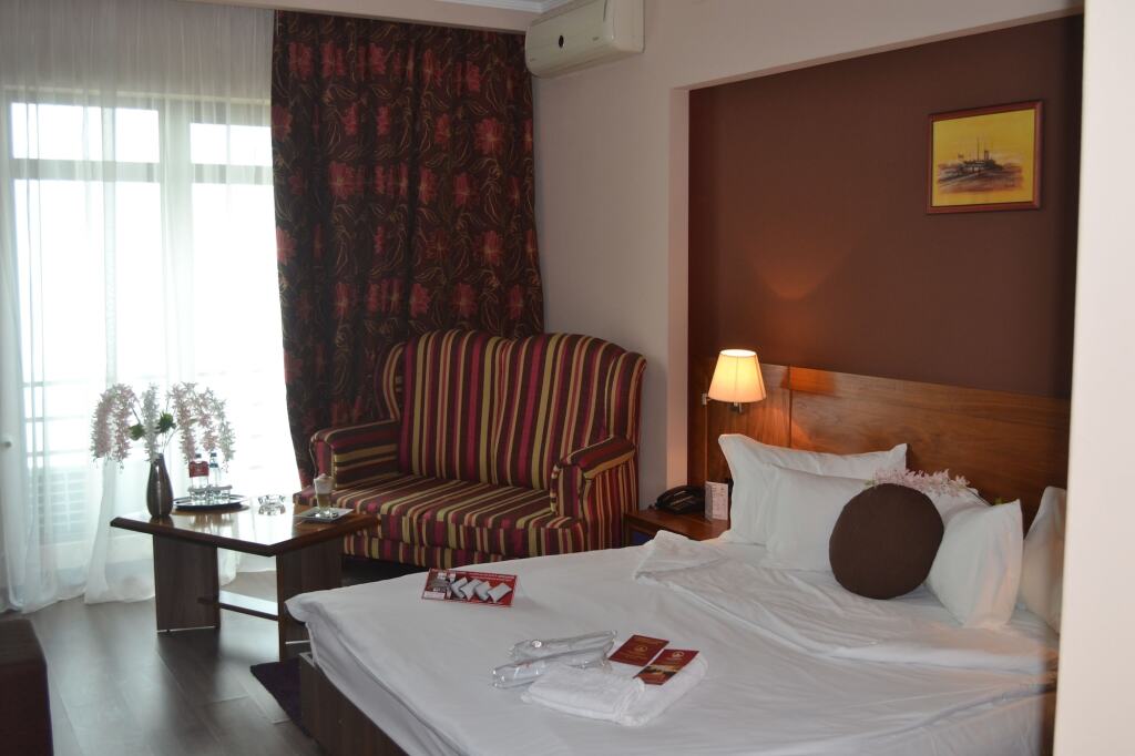 Hotel Phoenicia Express - 40