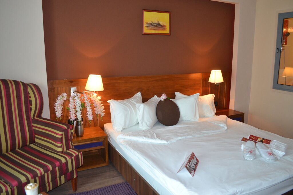 Hotel Phoenicia Express - 339