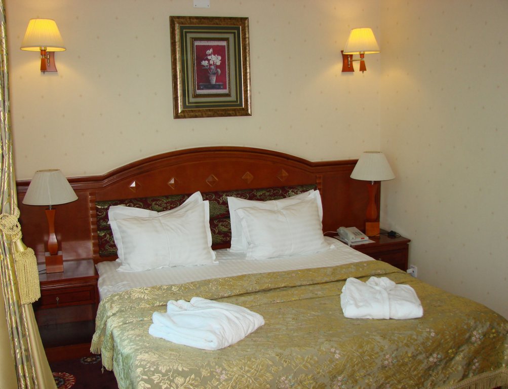 W Regal Boutique&Spa - 811