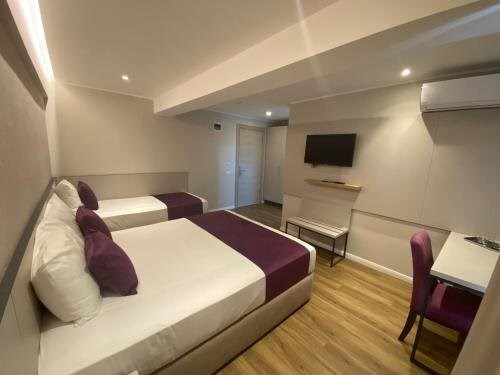 Hotel Rhodos - 982