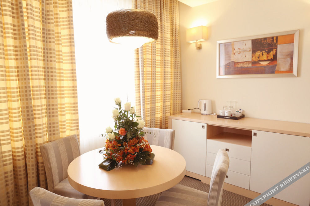 Hotel Rogge - 290
